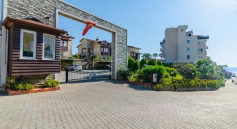 2+1 • 100 m² • 3.-4. Kat • Türkler / Alanya – Geniş Daire