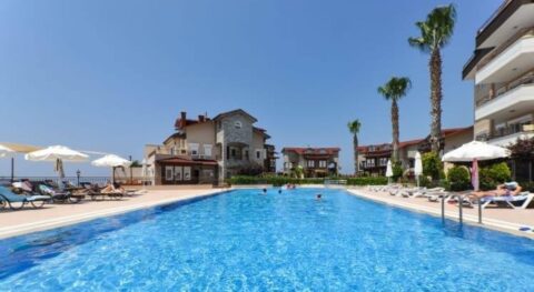 2+1 • 100 m² • 3.-4. Kat • Türkler / Alanya – Geniş Daire