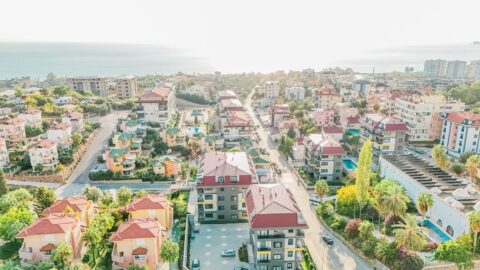 Kestel’de 1+1 • 65 m² • 3. Kat • Düzenli Sitede Geniş Yaşam Alanı