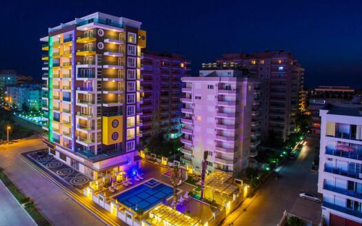 1+1 Lüks Yaşam: Mahmutlar Plajına Yürüme Mesafesinde Manzaralı Daire