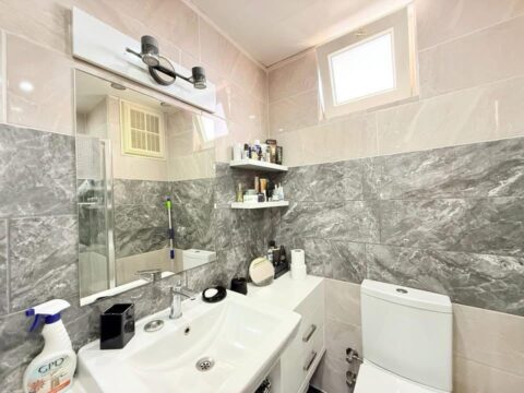 Saray Mahallesi'nde Denize Yakın Geniş 3+2 Dubleks Daire