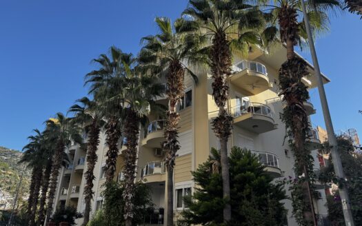 Saray Mahallesi'nde Denize Yakın Geniş 3+2 Dubleks Daire